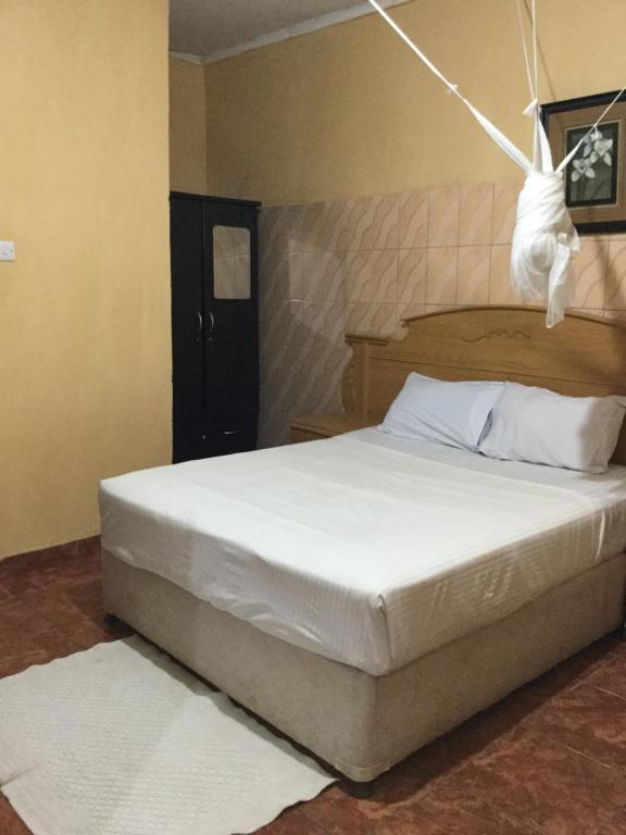 Maldec Executive lodge - Housity