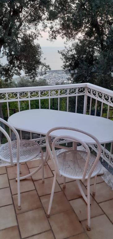 A balcony or terrace at Casa Melograno
