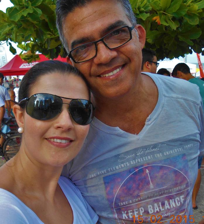  Ap 01 Dormitório - Balneário Camboriú - 04 pessoas - Ar-condicionado - Garagem privativa no prédio - A uma quadra da Roda Gigante BIG WHEEL Pé na areia - Wi-Fi free 100 Mega - Telecines - HBO - Top 10