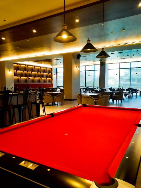 Biliár nebo kulečník v ubytování The Excelsior Hotel Las Piñas