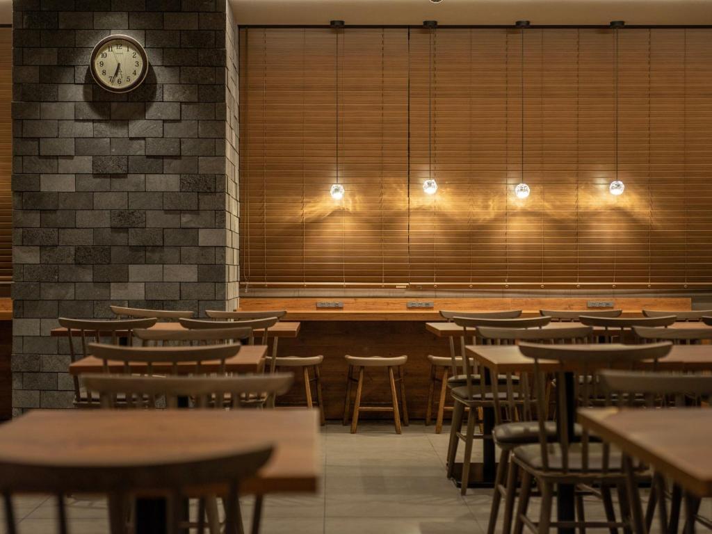 Restaurace v ubytování Super Hotel Kanku Kumatoriekimae