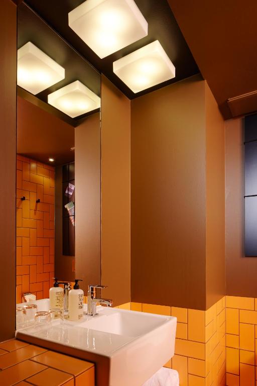 25hours Hotel The Goldman - Resim 34