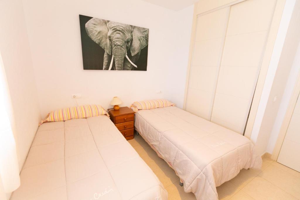 Postel nebo postele na pokoji v ubytování Ambar Beach Morpar Calp
