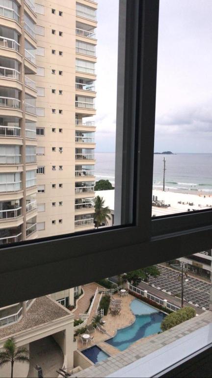  Apartamento Guarujá