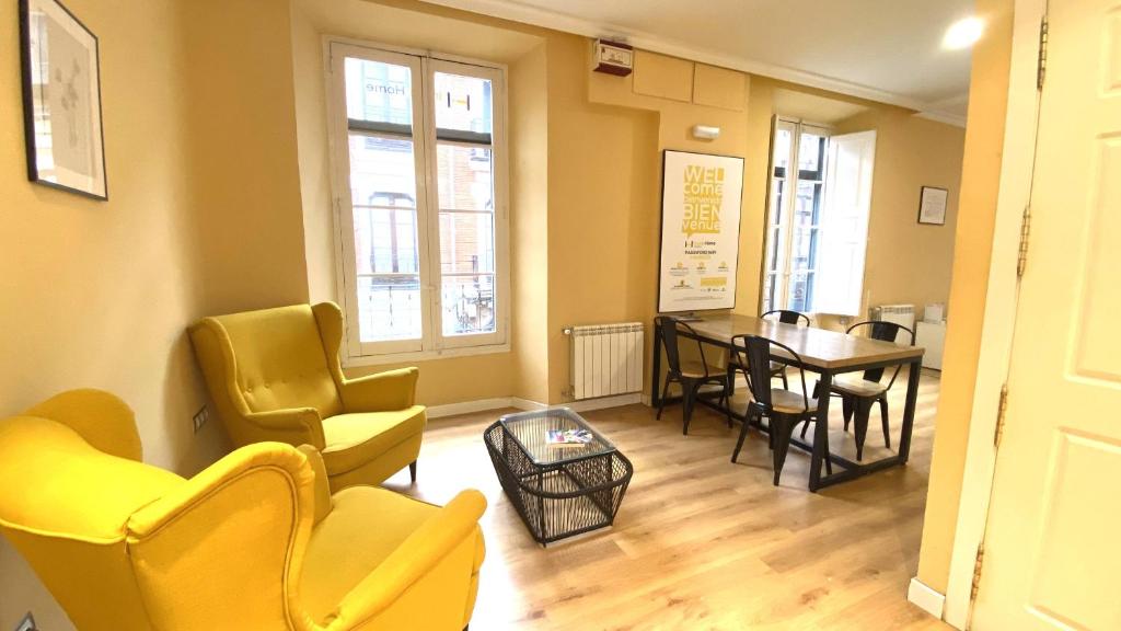 Posezení v ubytování INSIDEHOME Valladolid Centro -Hab con baño privado en el centro y OPCION DE PARKING-