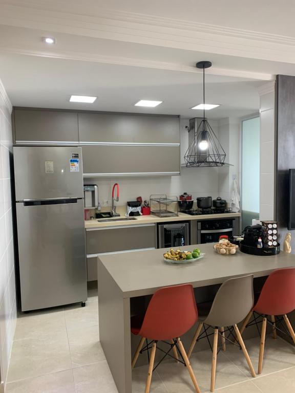  Apartamento alto padrão com lazer completo