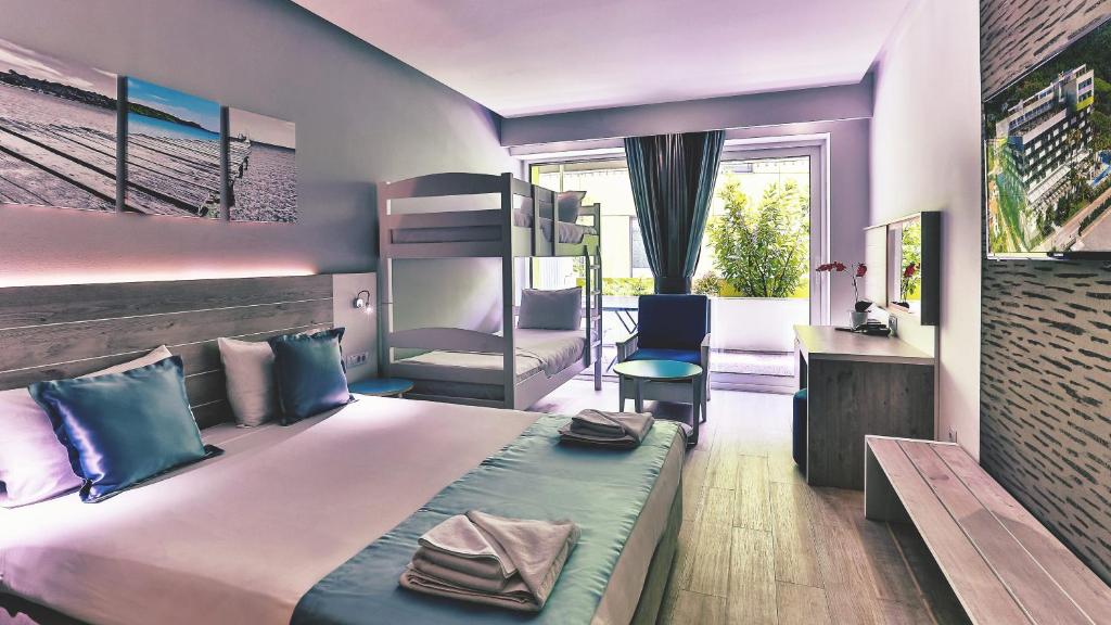 Carine Hotel Park - 11