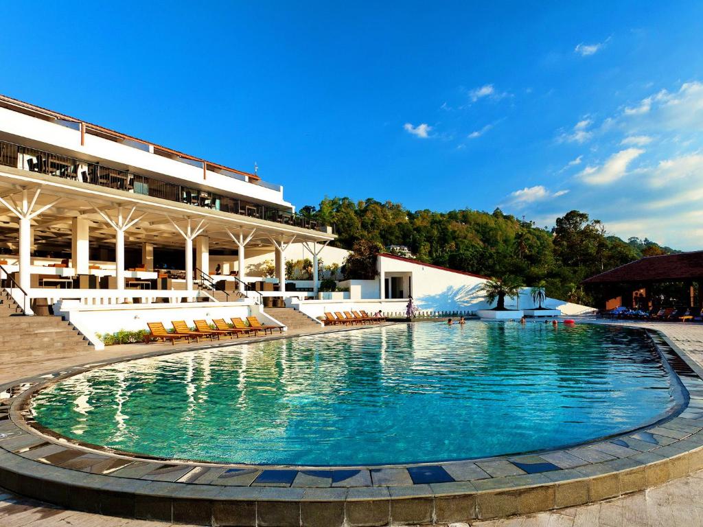 Bazén v ubytování Cinnamon Citadel Kandy nebo v jeho okolí