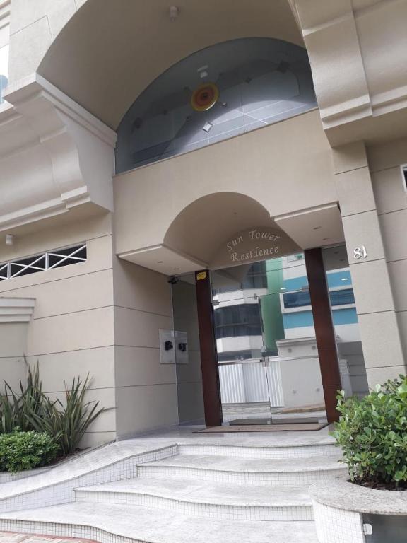  Apartamento em Meia Praia - Quadra Mar 3 Dormitórios 2 Suites