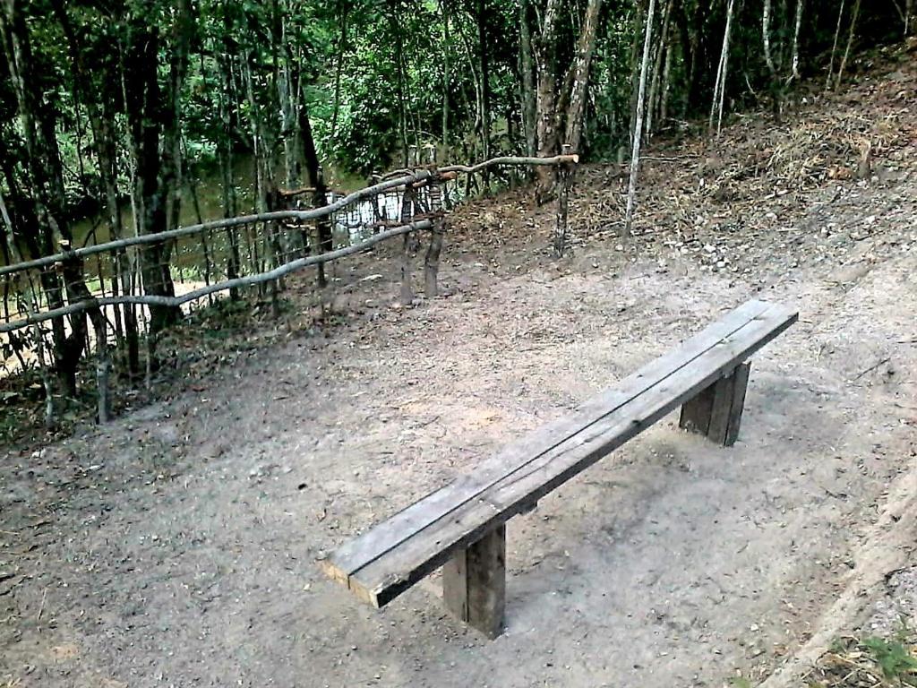  Espaço Terra Dourada
