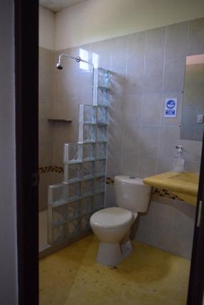 Koupelna v ubytování Hostel LA CASA MONO CUCO