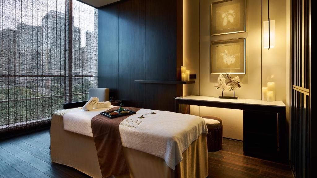 Postel nebo postele na pokoji v ubytování InterContinental Hefei by IHG