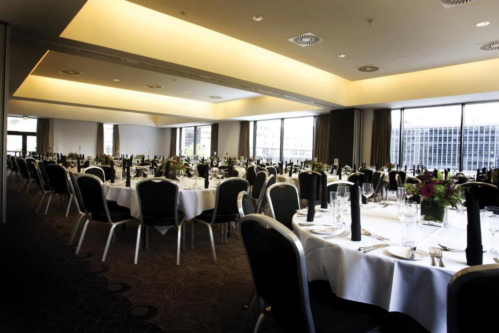 Crowne Plaza Birmingham City by IHG - Resim 26