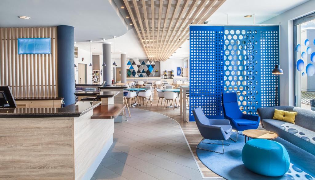 Posezení v ubytování Holiday Inn Express München Messe by IHG