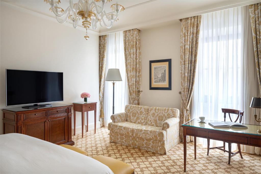 Four Seasons Hotel Firenze - Resim 29