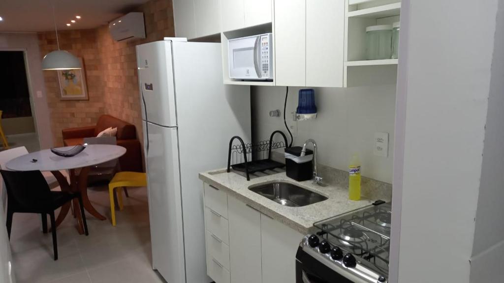  GUARAJUBA - Apartamento novíssimo 2 quartos - 170 m da praia GUARAJUBA - Apartamento novíssimo 2 quartos - 170 m da praia