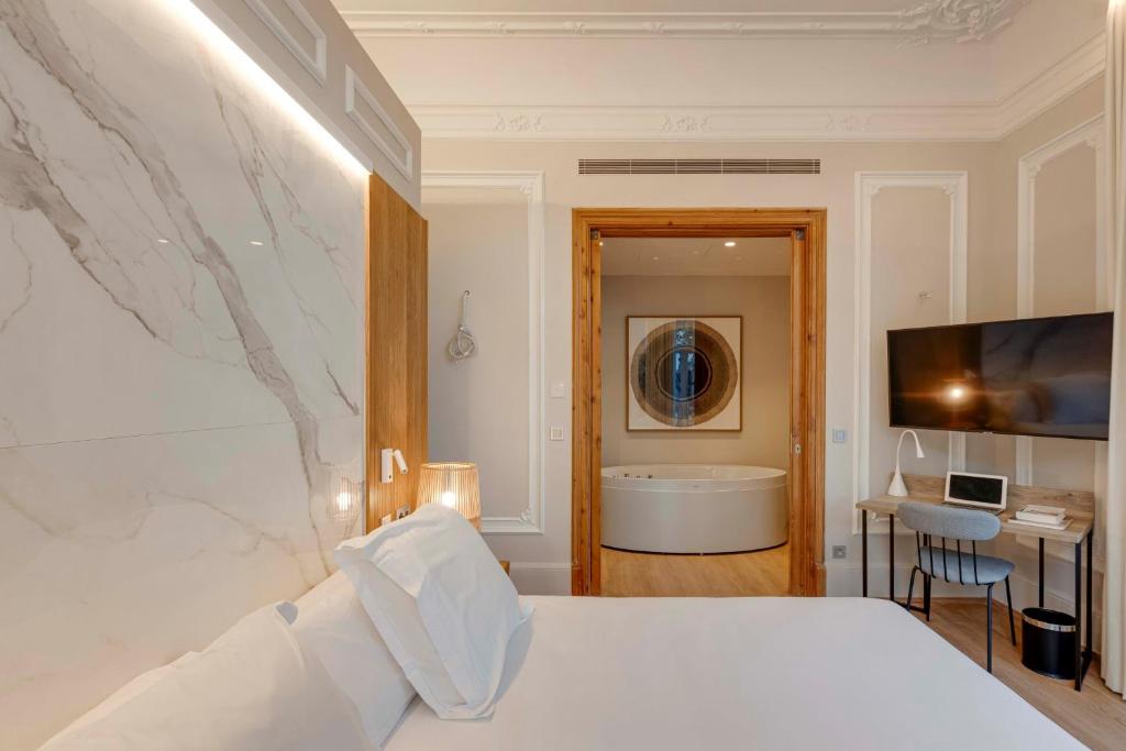 Hotel Boutique Mirlo Barcelona - Resim 27