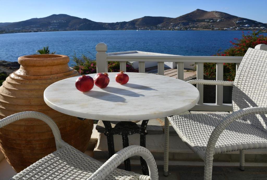 Parian Lithos Residence - 1