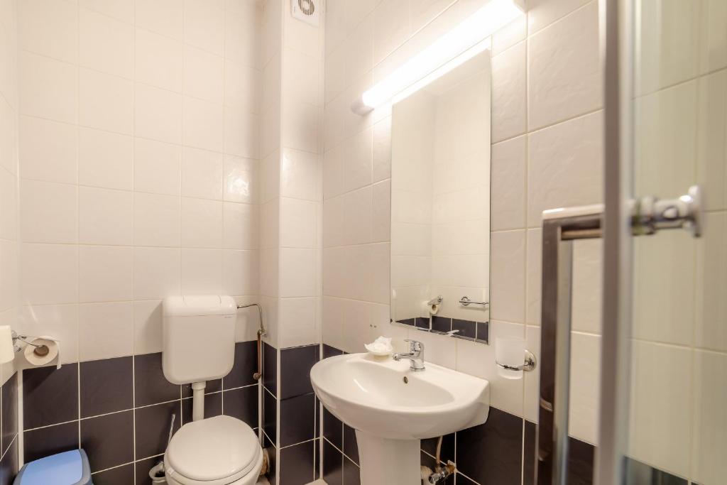 Koupelna v ubytování Pension Cluj