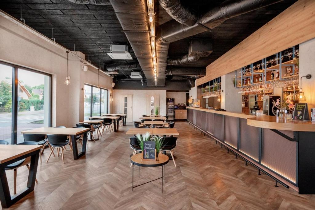 Lounge alebo bar v ubytovaní Międzyzdroje - Bel Mare Resort - Apartament Prywatny LeBrosina