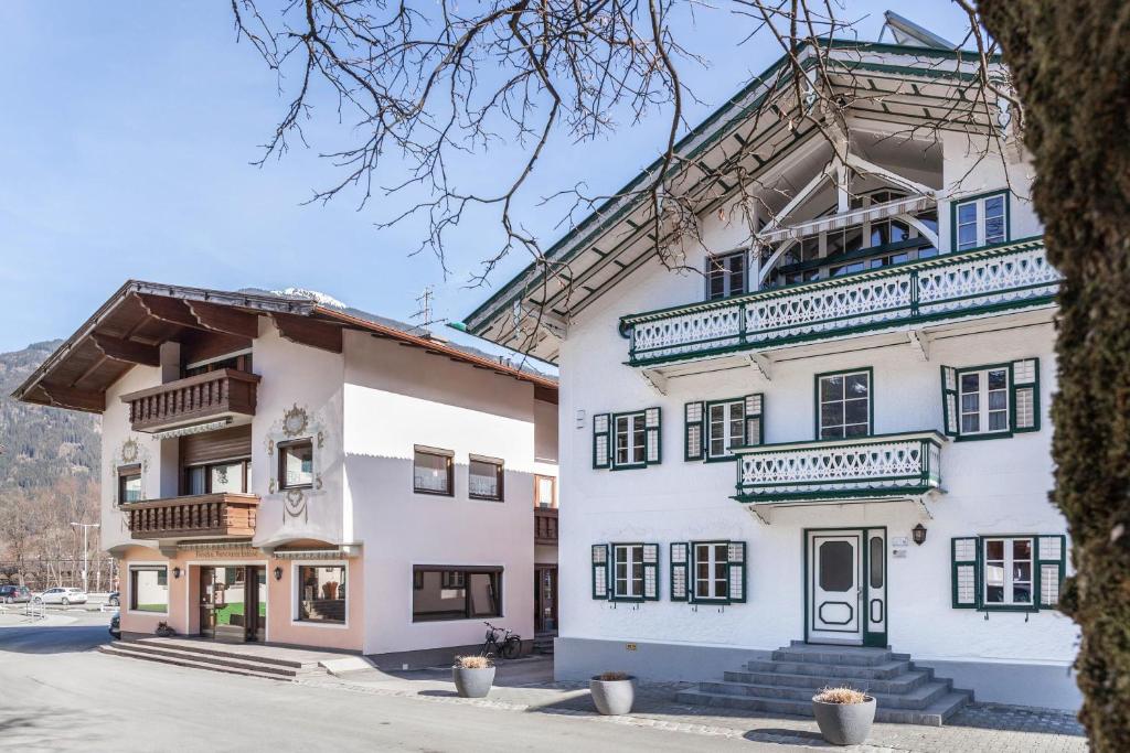 Budova, v ktorej sa apartmán nachádza