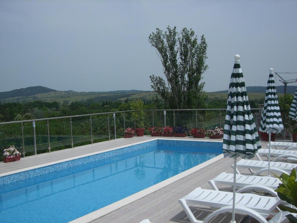 Bazén v ubytování Apartments in Relax Complex Fantasy nebo v jeho okolí