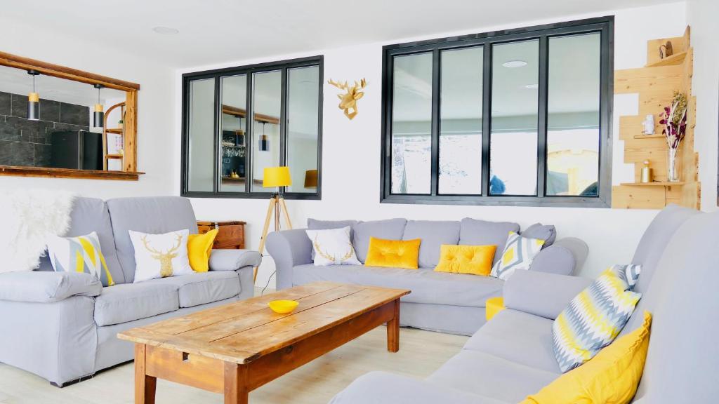 Posezení v ubytování Appartement spacieux 300m2 - Sauna - BBQ - Terrasse