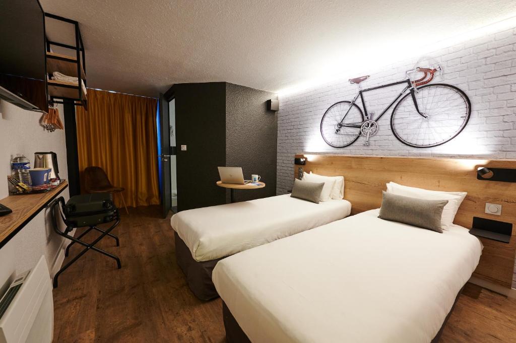 Kyriad Hotel Laval - Habitación Doble