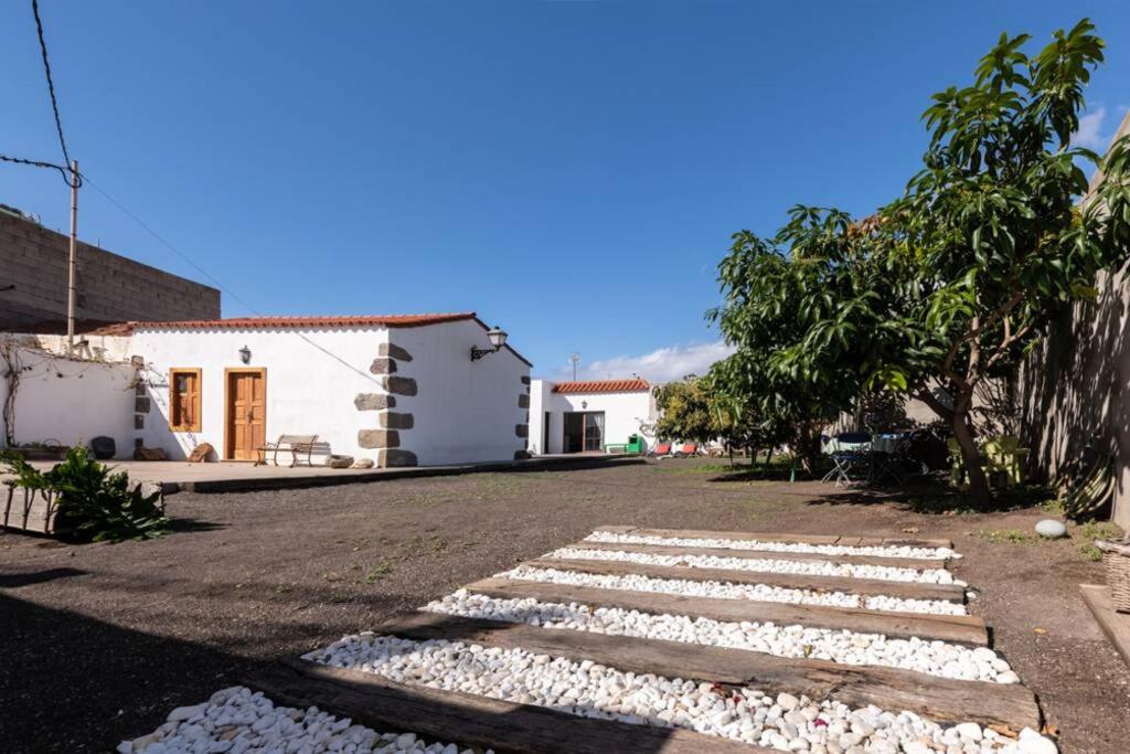 El edificio en el que está la casa vacacional