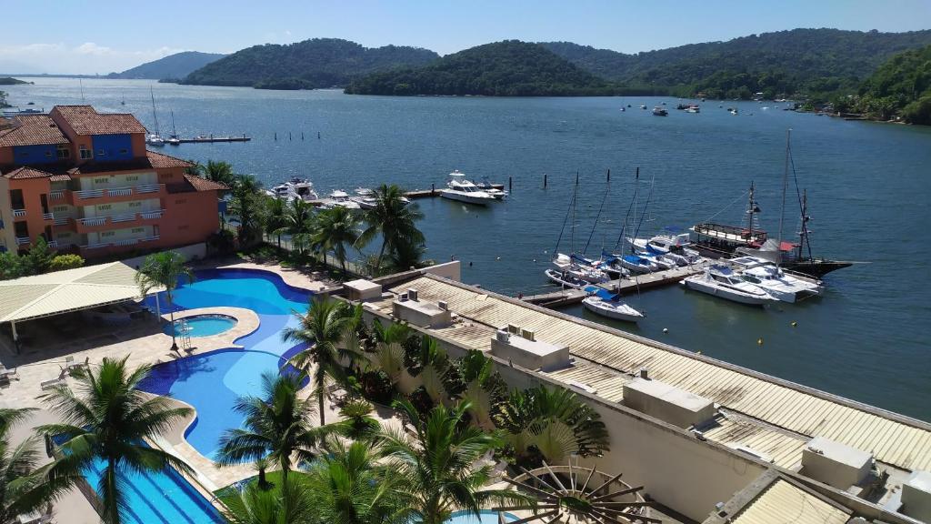  Cobertura com vista para o mar.