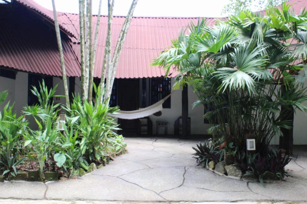  ReservAmazon Forest Hotel