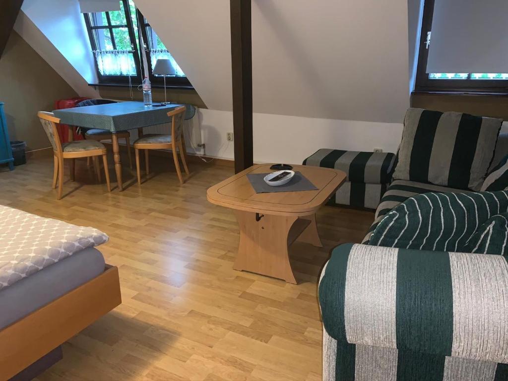 Posezení v ubytování Hotel am Neumarkt
