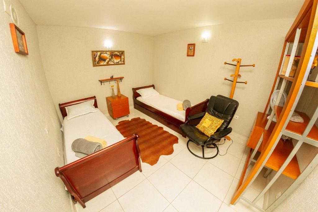  OBA 25 - Quarto Privativo - Excelente Localização!