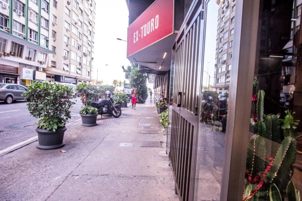  CHARMOSO APARTAMENTO A 100 metros DA PRAIA