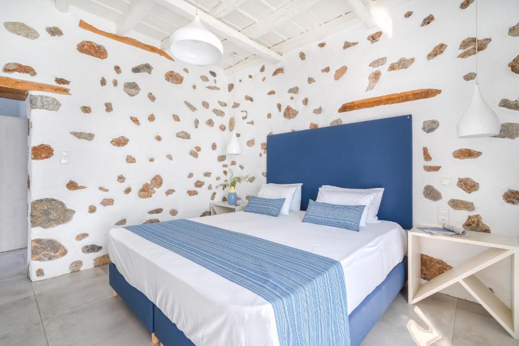 Ένα ή περισσότερα κρεβάτια σε δωμάτιο στο FantaSea Luxury Suite