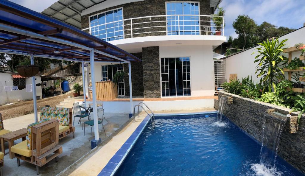 Bazén v ubytování L'Vanna Hotel nebo v jeho okolí