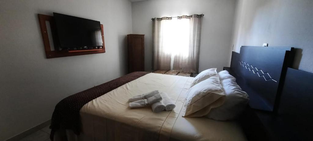  A CASA DA POLLY EM CARRANCAS MG