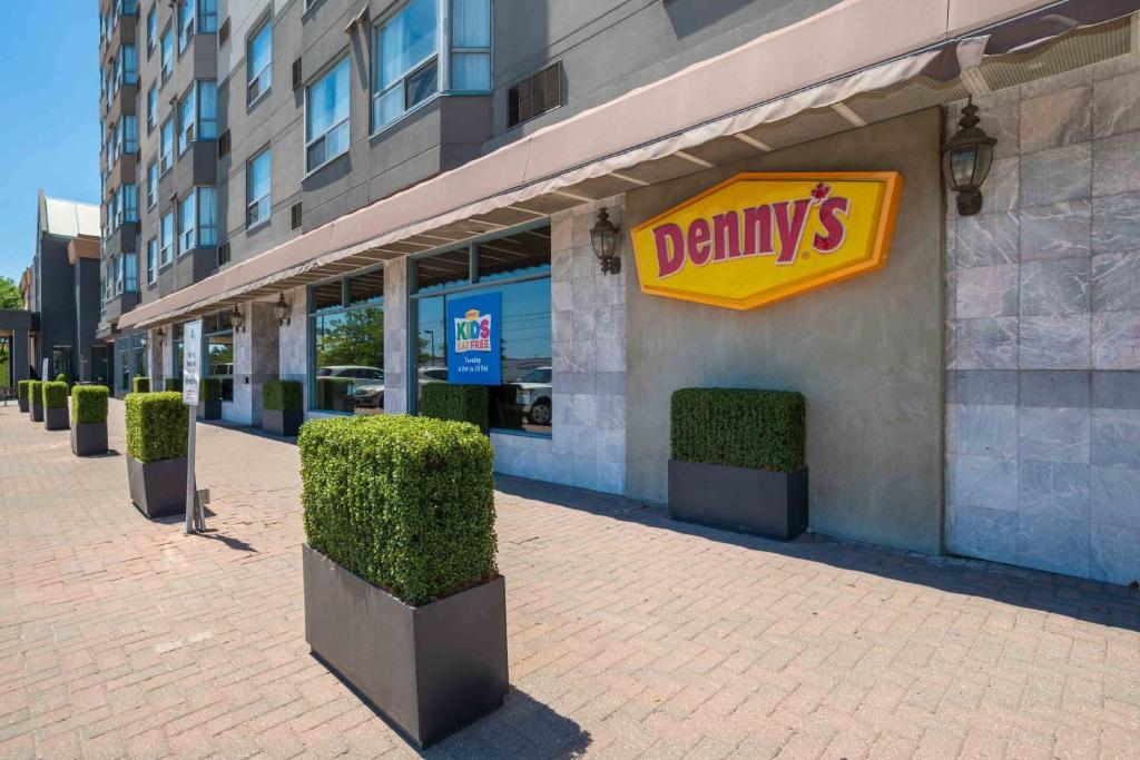 Sandman Signature Mississauga Hotel - Resim 22