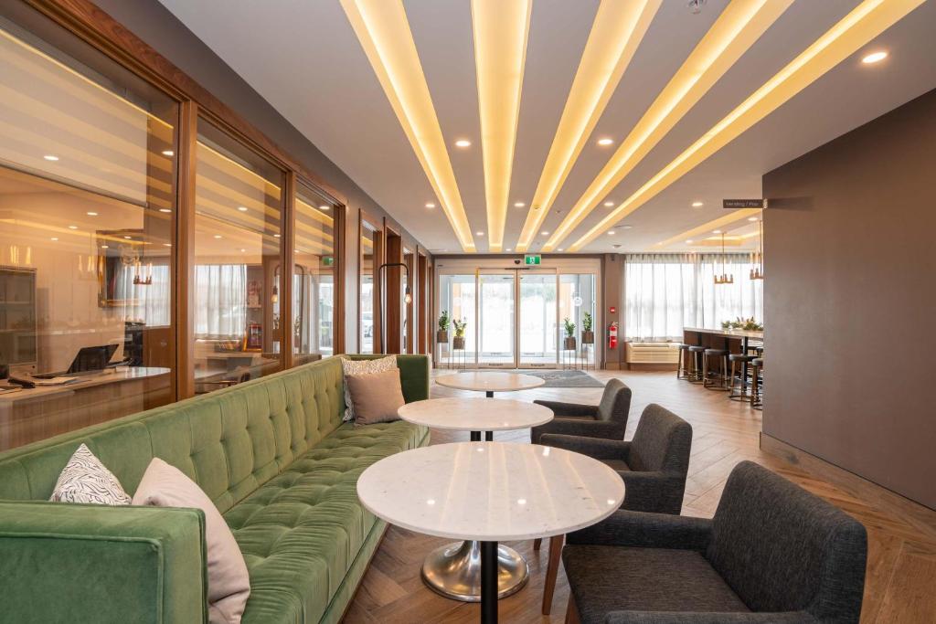 Sandman Signature Ottawa Airport Hotel - Resim 9