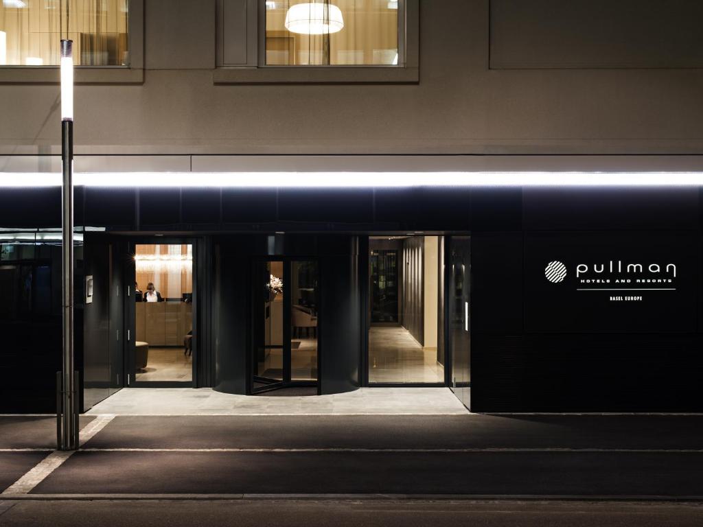 Fasada ili ulaz u objekat Pullman Basel Europe
