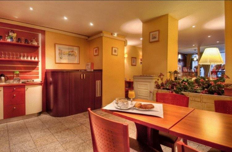 Hôtel De Paris Opera - Resim 25