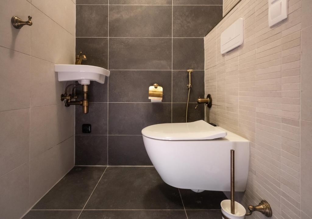 Koupelna v ubytování EFI SPA Hotel Superior & Pivovar