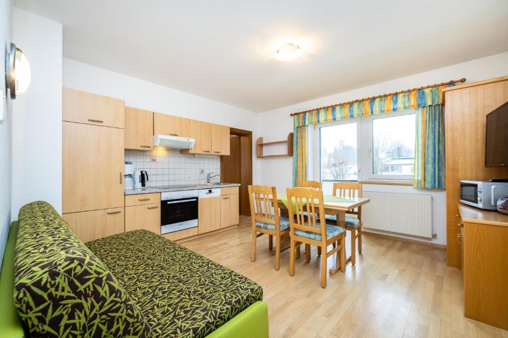 Kuchyňa alebo kuchynka v ubytovaní Aparthotel am Reitecksee