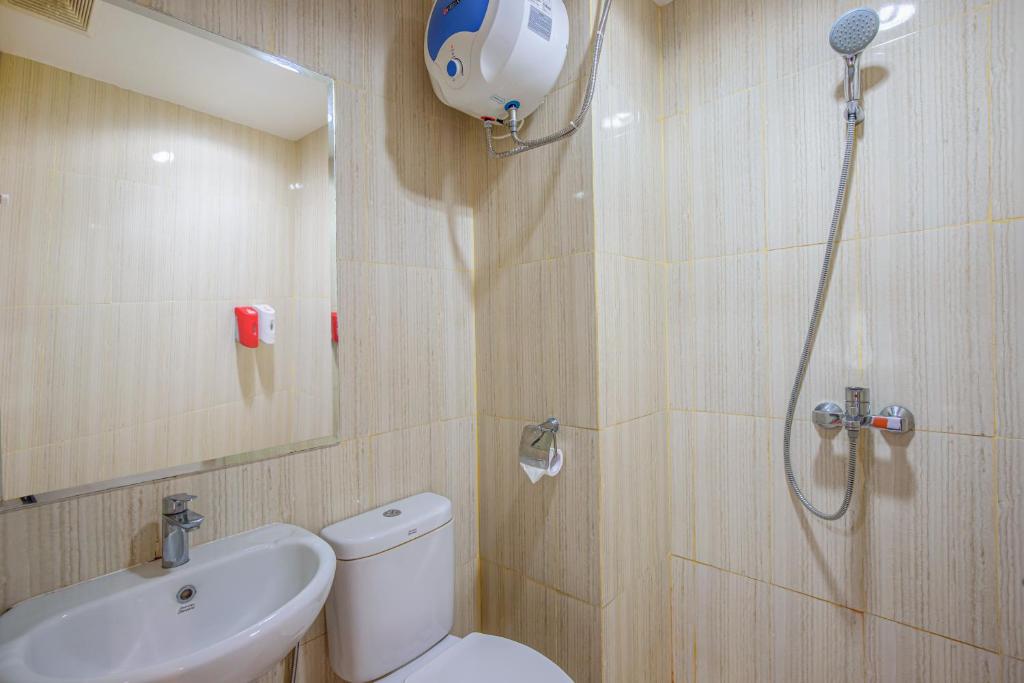 Koupelna v ubytování Skyview Sentul Tower Apartments