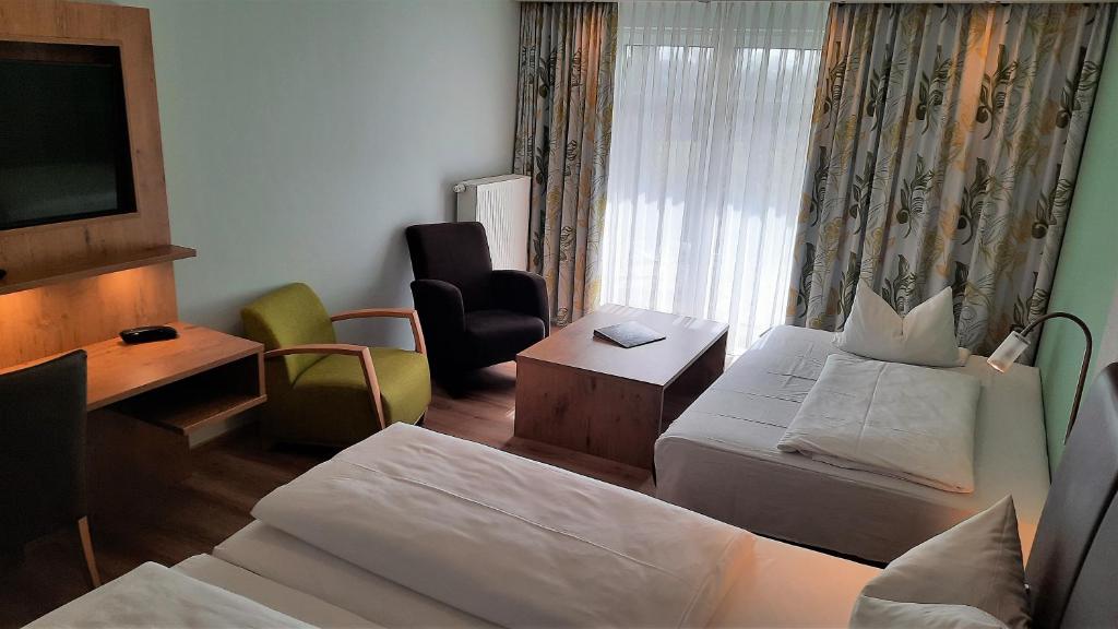 Hotel Bergwirt - Habitación Triple Premium Con Balcón/terraza