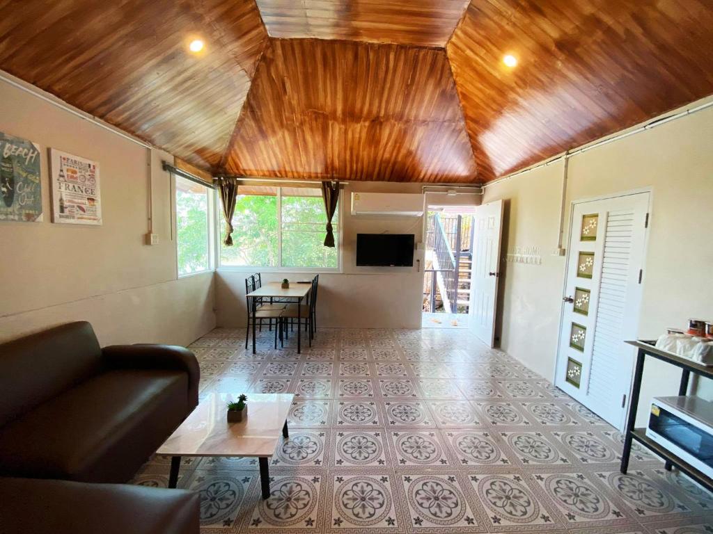 Fotografie z fotogalerie ubytování Keree Lakeview v destinaci Chanthaburi