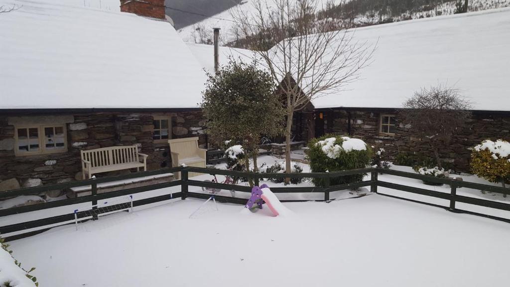 Clarisses Cottage talvel