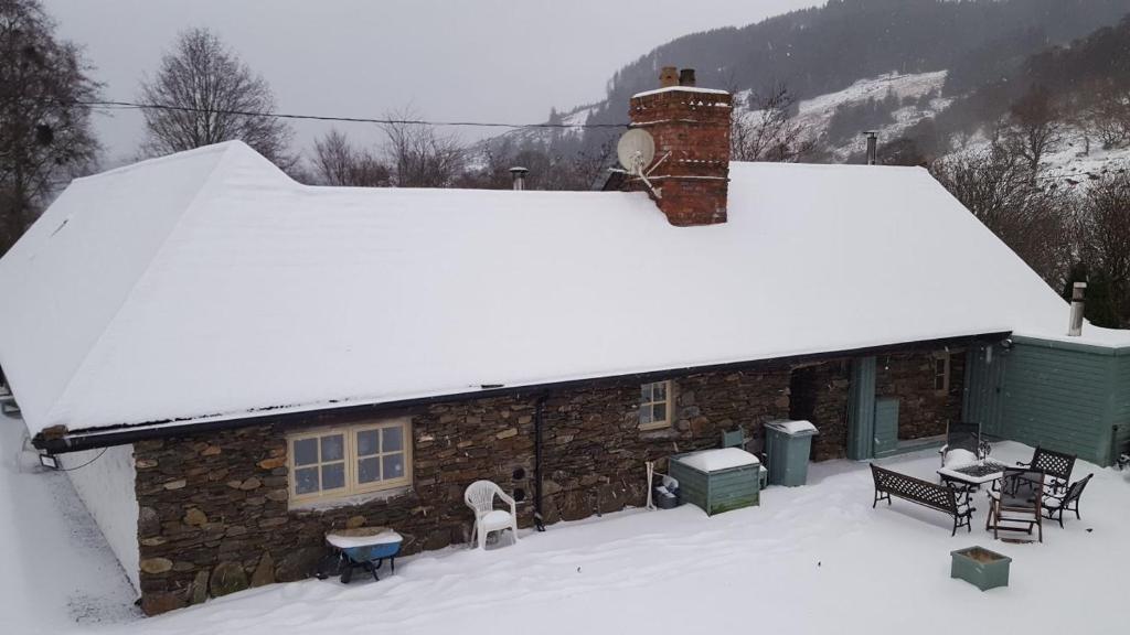 Clarisses Cottage talvel