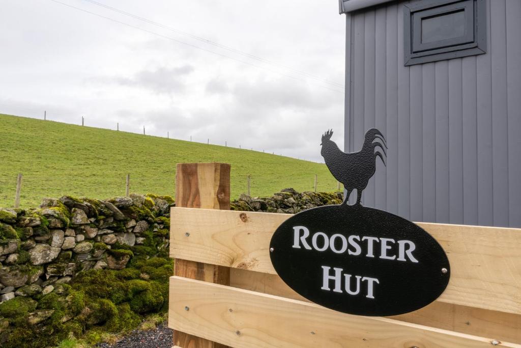 Rooster Hut