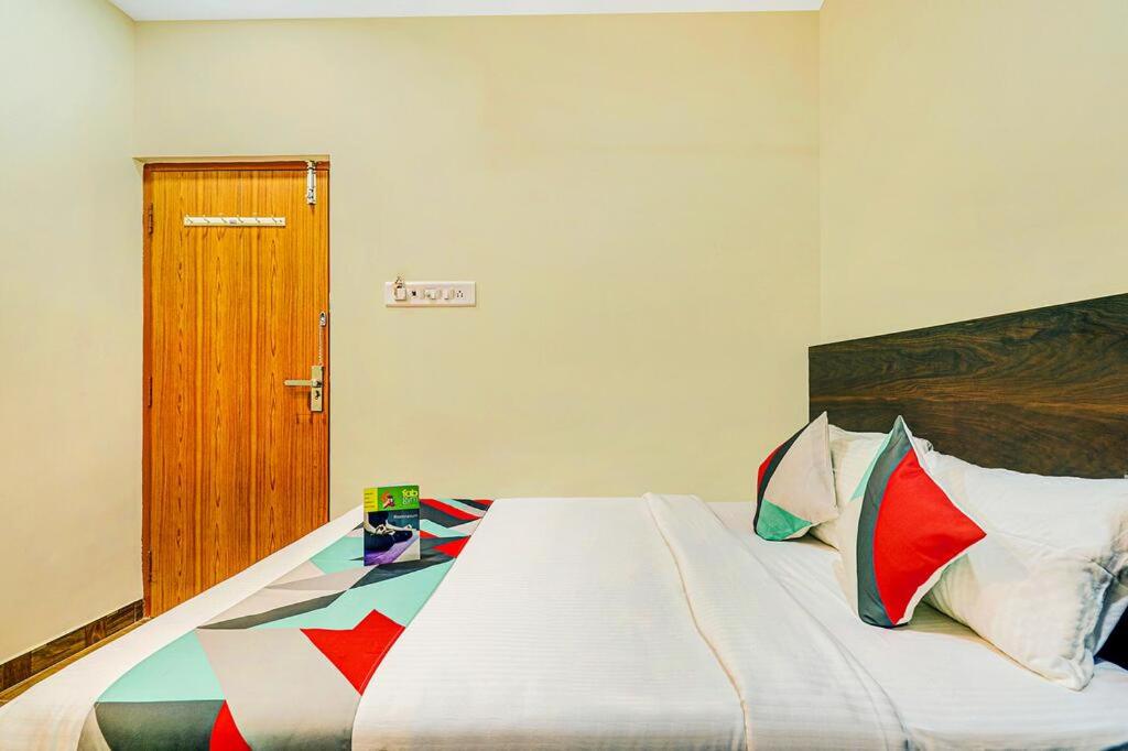 Postel nebo postele na pokoji v ubytování The K11 Hotels - T Nagar